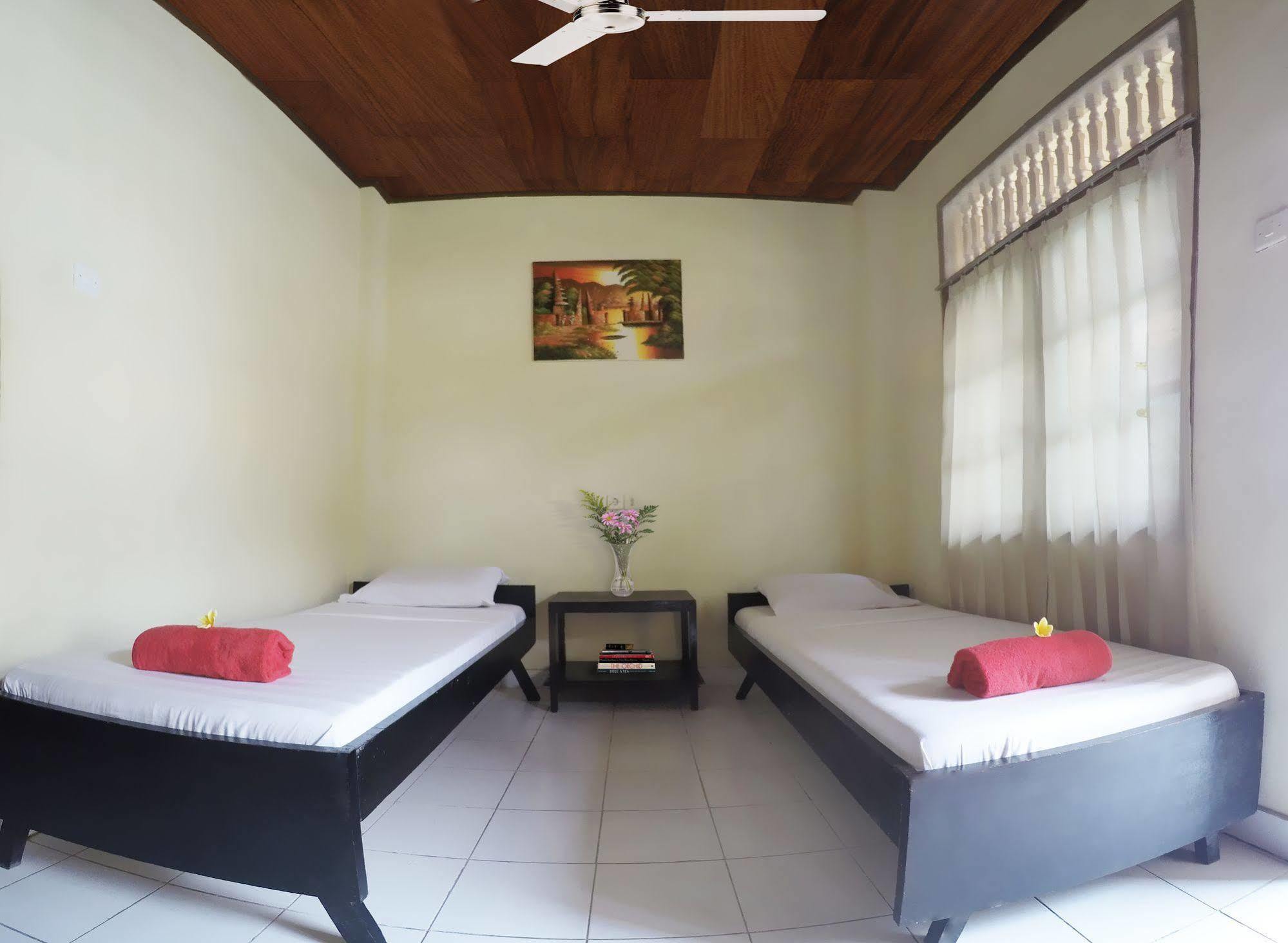 Bali Manik Beach Inn Kuta Lombok Zewnętrze zdjęcie